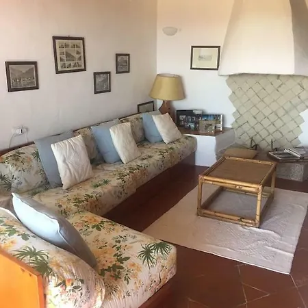 Casa Vacanza A Cala Corallina
